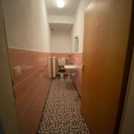 Orbit-hostel *